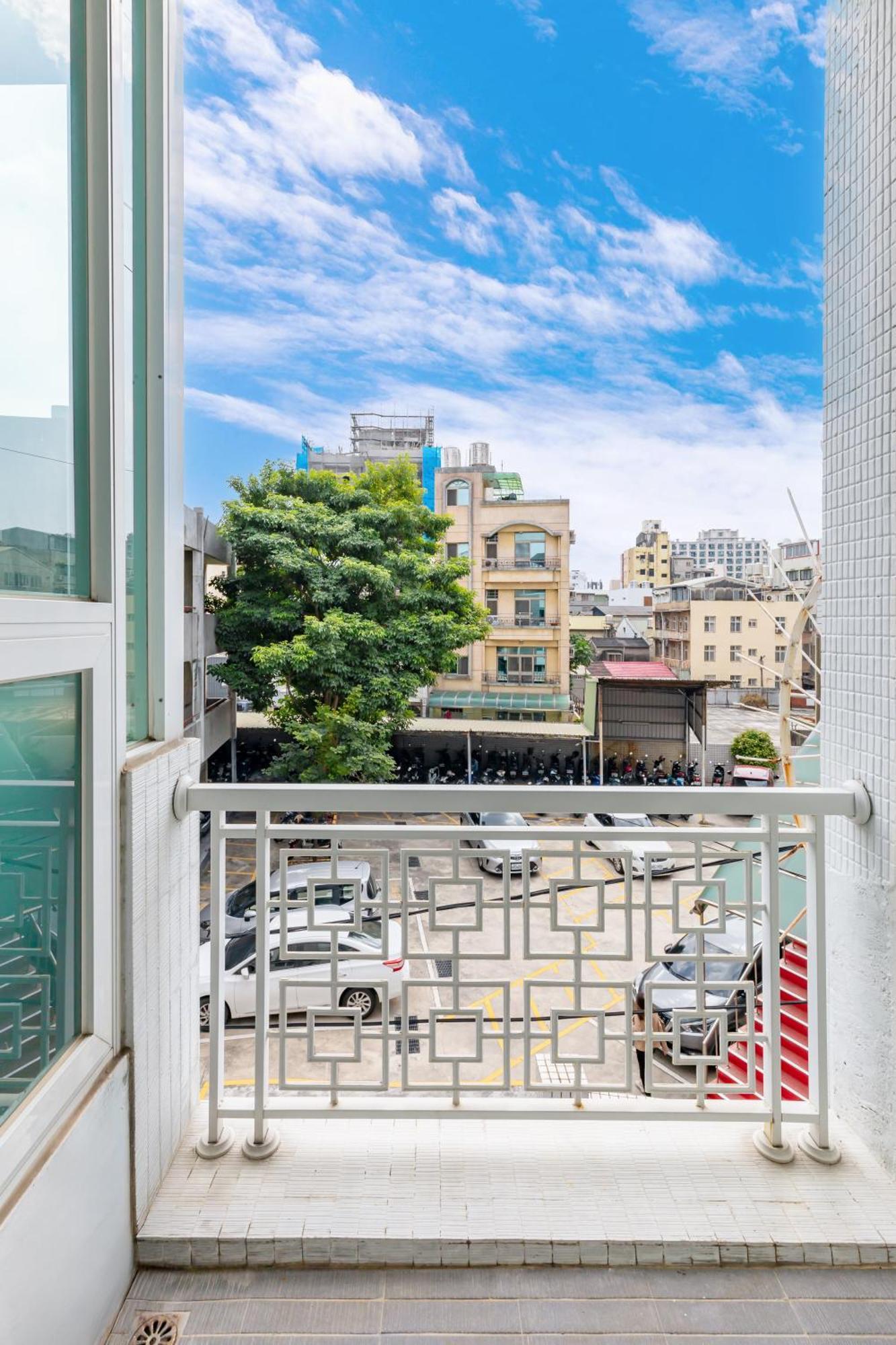 32小巷弄 Hotel Tainan Exterior photo