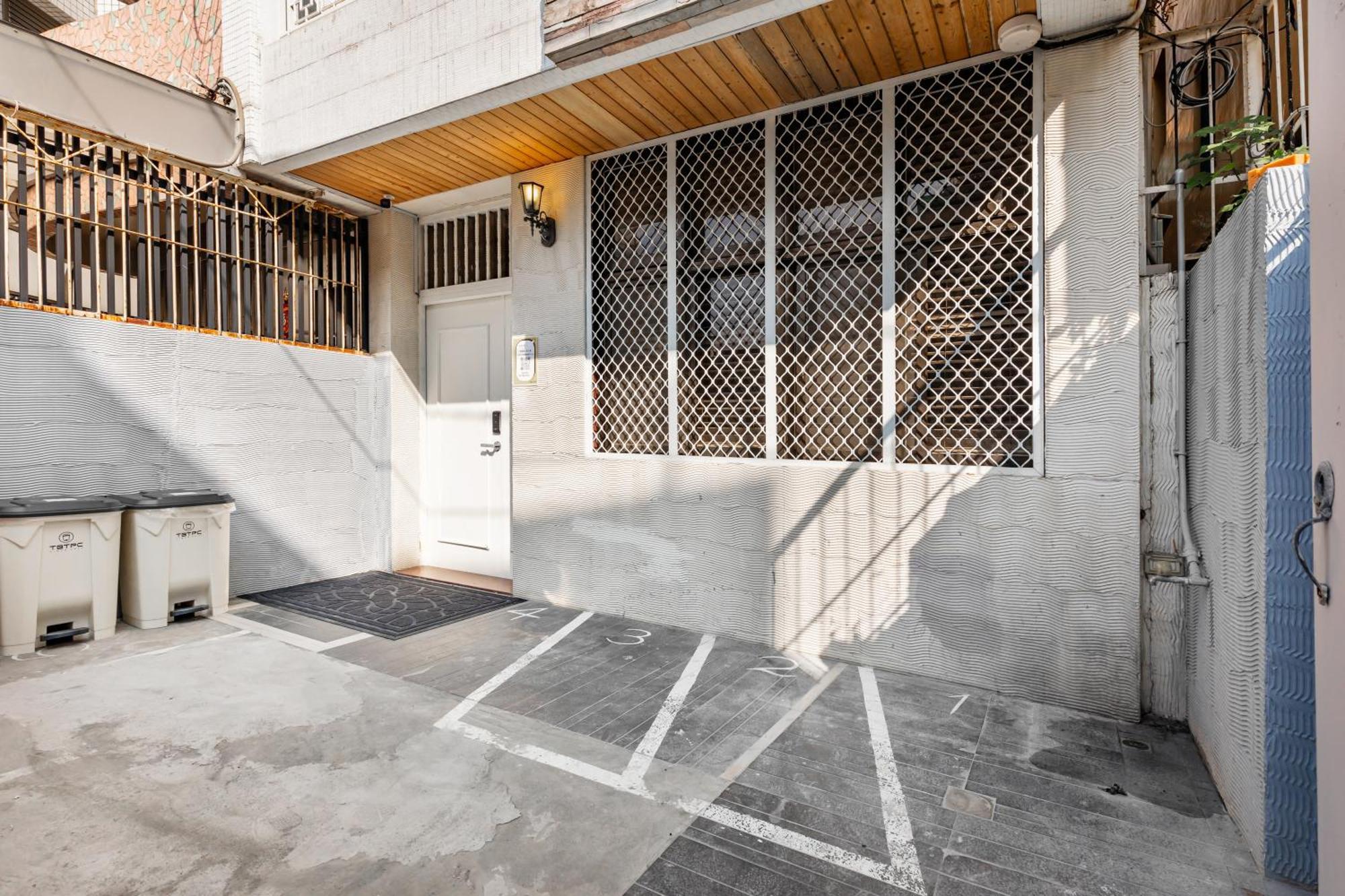 32小巷弄 Hotel Tainan Exterior photo